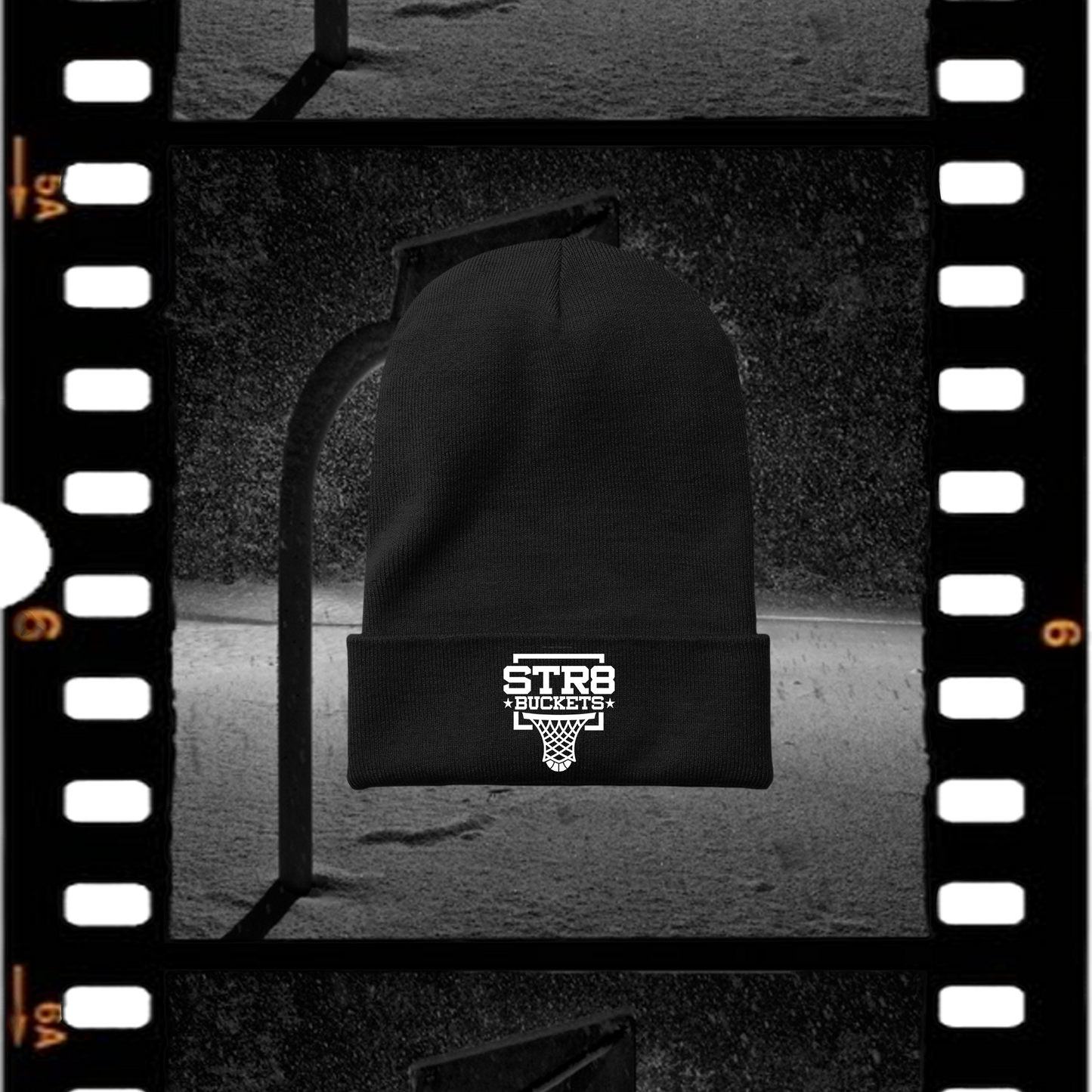 STR8 Buckets Black Beanie